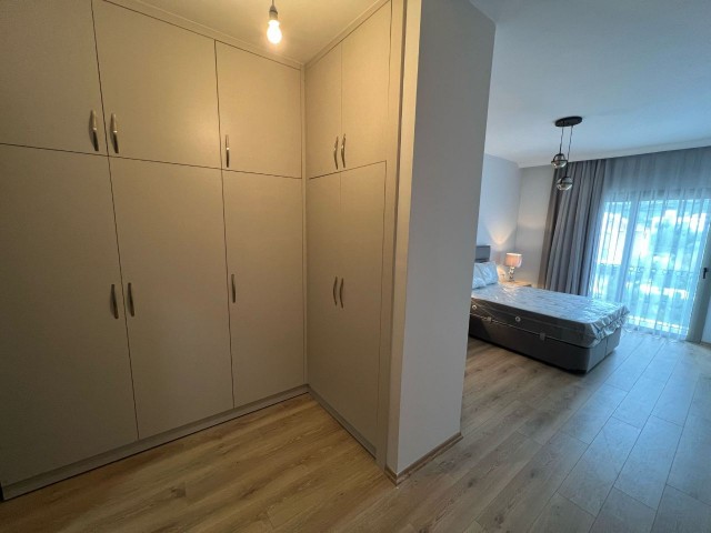 NİL BURAK RESIDENCE 2+1 KOMPLETT MÖBLIERTE WOHNUNG MIT BERGBLICK