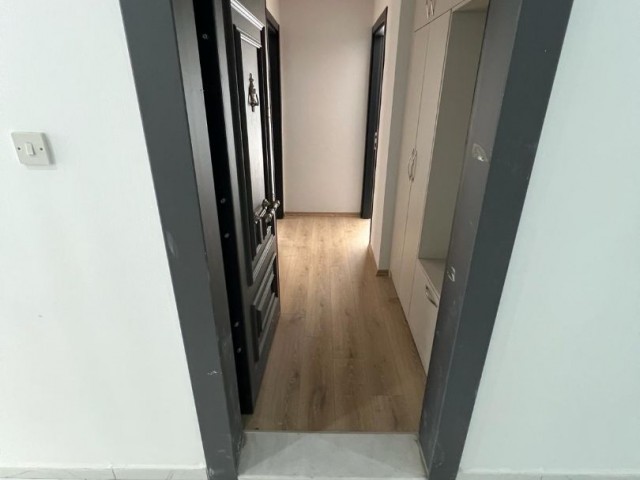 NİL BURAK RESIDENCE 2+1 KOMPLETT MÖBLIERTE WOHNUNG MIT BERGBLICK