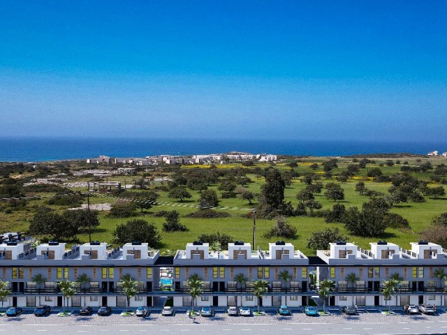 2+1 LOFT-PENTHOUSE MIT MEER- UND BERGBLICK INNERHALB DES GRUNDSTÜCKS