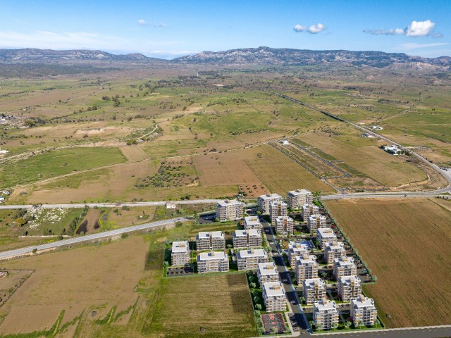 3+1 FLAT IN GEÇİTKALE SITE WITH POOL