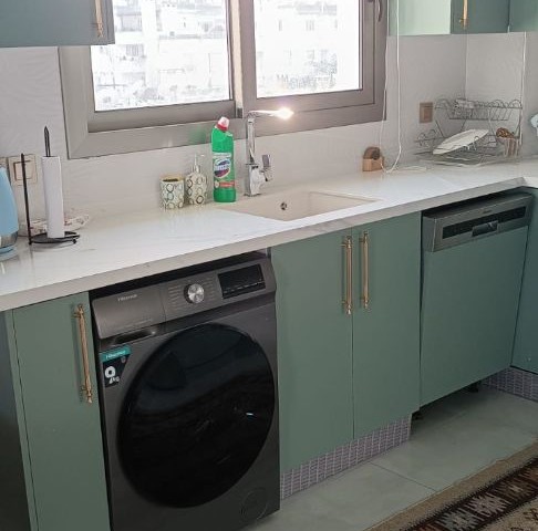 GİRNE MERKEZDE 2+1 DENİZ MANZARALI/JAKUZİLİ/LÜKS SATILIK PENTHOUSE