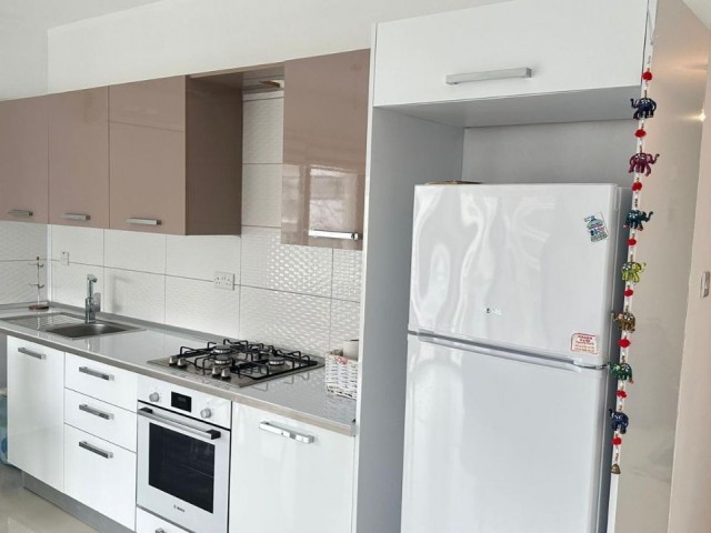 KYRENIA/CENTER 2+1 FURNISHED FLAT FOR SALE