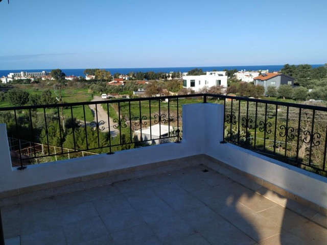 2+1 PENTHOUSE WITH ROOF TERRACE WITH SEA VIEW IN LAPTA