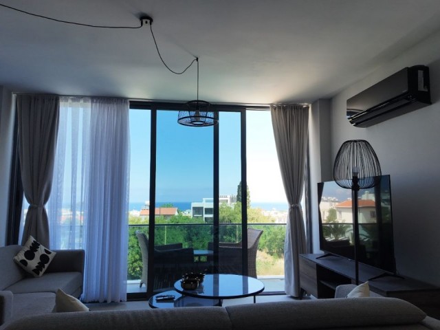 GİRNE ALSANCAKTA SİTE İÇERİSİNDE 3+1  FULL EŞYALI PENTHOUSE