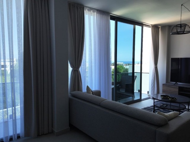 GİRNE ALSANCAKTA SİTE İÇERİSİNDE 3+1  FULL EŞYALI PENTHOUSE