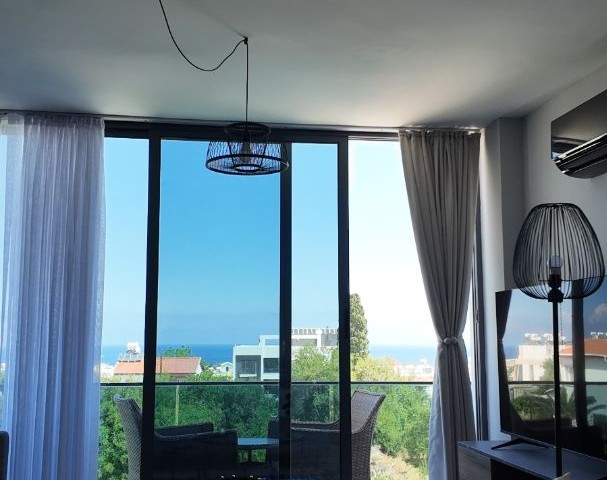 GİRNE ALSANCAKTA SİTE İÇERİSİNDE 3+1  FULL EŞYALI PENTHOUSE