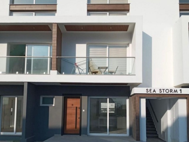 DENİZE SIFIR LÜKS SİTEDE EŞYALI KİRALIK 1+1 LOFT DAİRE