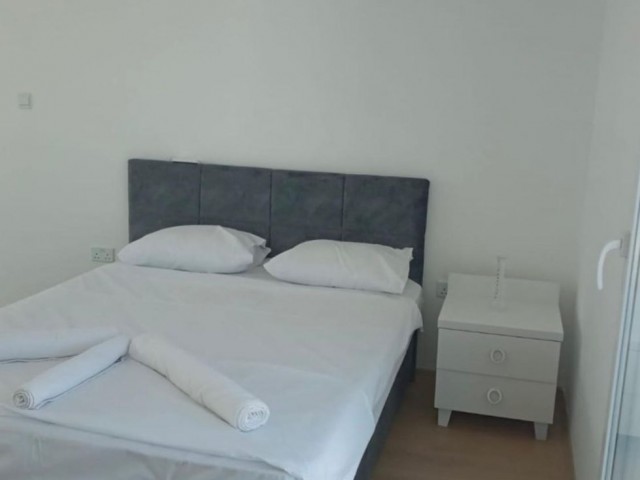 DENİZE SIFIR LÜKS SİTEDE EŞYALI KİRALIK 1+1 LOFT DAİRE