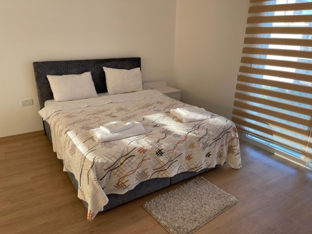 DENİZE SIFIR LÜKS SİTEDE EŞYALI KİRALIK 1+1 LOFT DAİRE