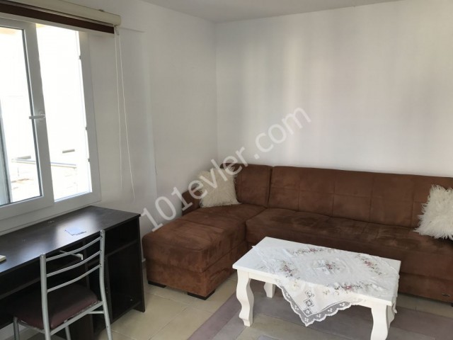 Flat To Rent in Karaoğlanoğlu, Kyrenia