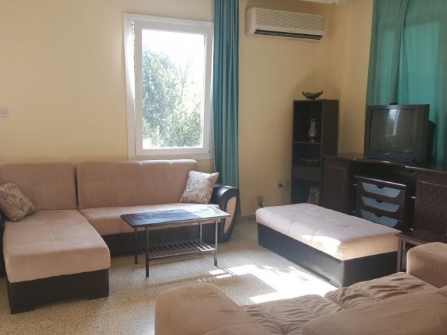 GİRNE MERKEZ YOLA YAKIN KİRALIK 2+1 EŞYALI DAİRE