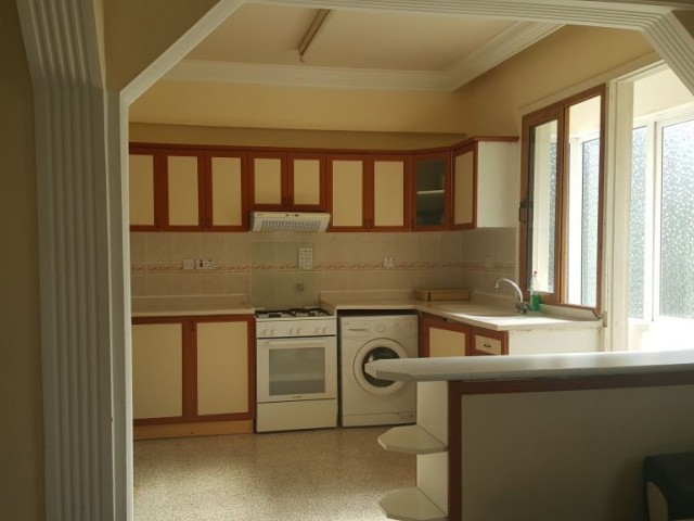 Flat To Rent in Girne Merkez, Kyrenia