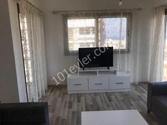 GİRNE YENİ LİMAN BÖLGESİNDE MÜKEMMEL MANZARALI TÜRK MALI SATILIK 2+1 DAİRE