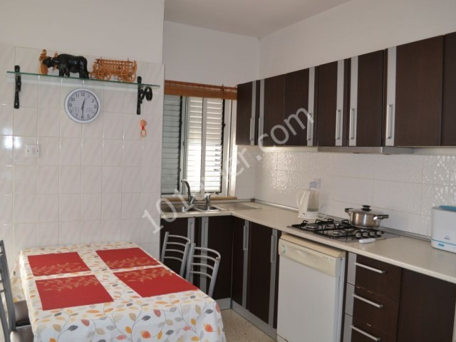 KIBRIS GİRNE'DE SATILIK 3+1 DAİRE