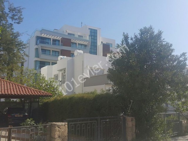 Flat To Rent in Girne Merkez, Kyrenia