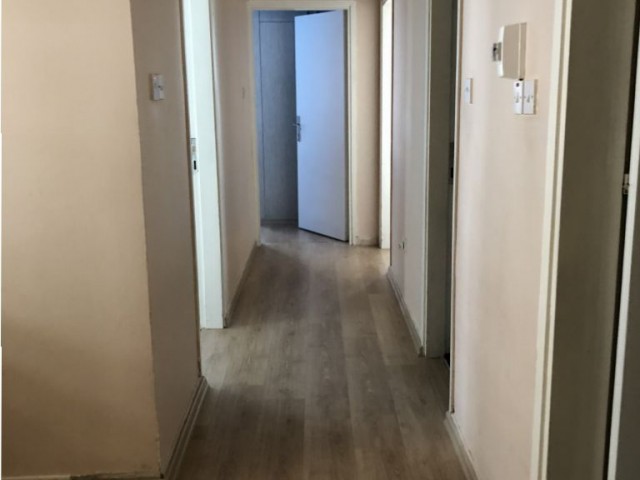 GIRNE LIMAN MEVKİİNDE 3+1 ÇOK BAKIMLI EŞYALI DAİRE