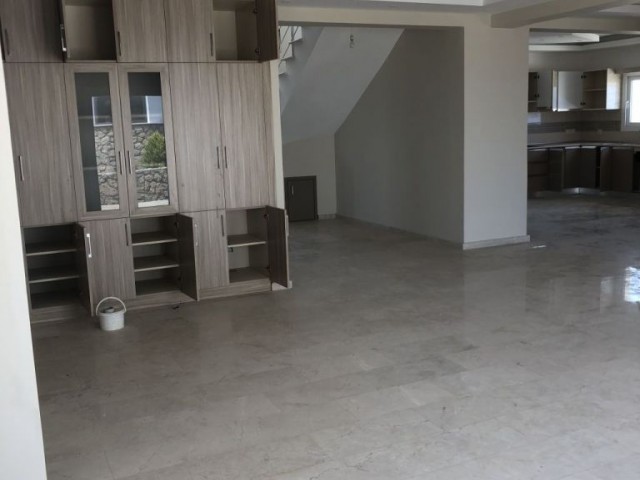 Villa To Rent in Karşıyaka, Kyrenia