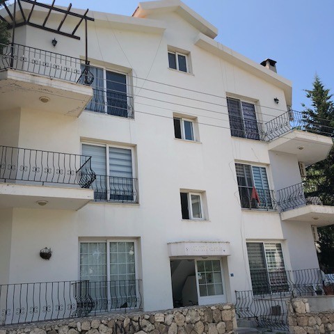 Flat For Sale in Alsancak, Kyrenia