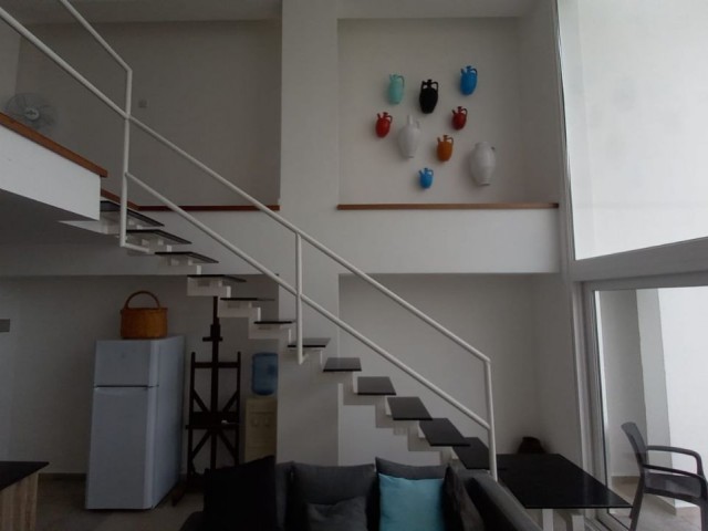 Neu gestaltetes Penthouse mit makellosem Meerblick