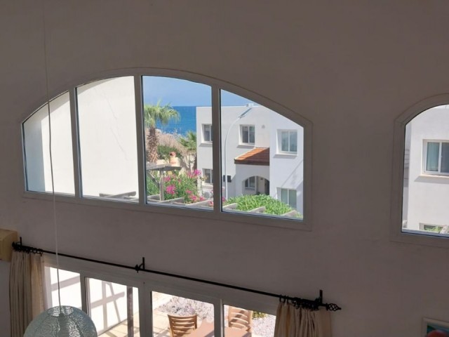 Apartment im Loft-Stil mit 2 Schlafzimmern, 200 Meter vom Meer entfernt!