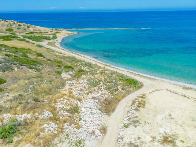 "Seaside Serenity: Muhteşem Manzaralı Büyüleyici 2 Yataklı Daire, Bacheli, Kuzey Kıbrıs"