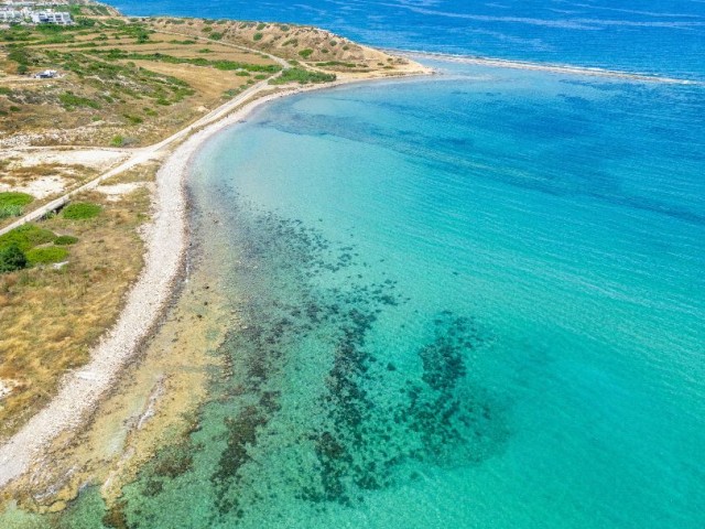 "Seaside Serenity: Muhteşem Manzaralı Büyüleyici 2 Yataklı Daire, Bacheli, Kuzey Kıbrıs"