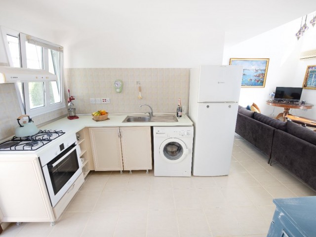 "Seaside Serenity: Charming 2-Bed Apartment with Spectacular Views, Bacheli, North Cyprus"