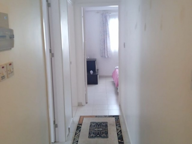 Kyrenia Alsancak. 3+1 flat, 2 bathrooms, within the complex. 1 floor.