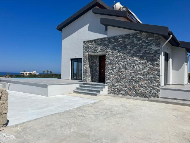 Tatlısu, 3+1 villa, 100 metre for sea