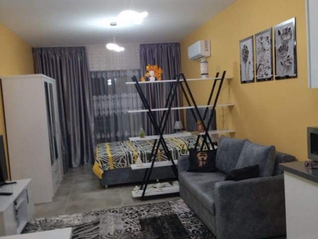 تخت برای فروش in Long Beach, ایسکله