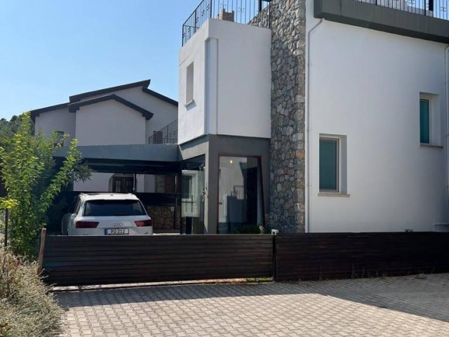 3+3 Villa zum Verkauf in Ozanköy