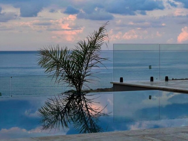 4+1 Villa zum Verkauf am Meer in Esentepe