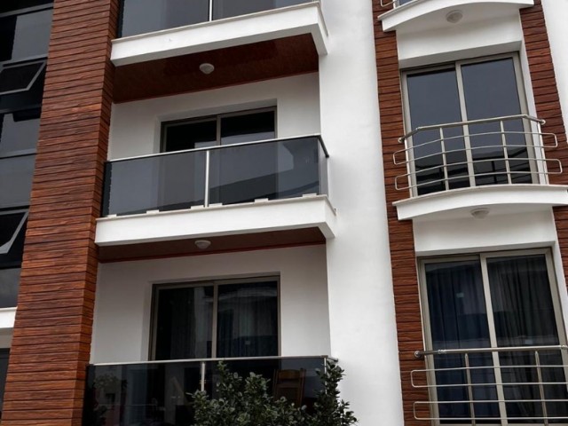 Brandneue 2+1-Wohnung zum Verkauf in der Gegend von Kyrenia alsancak