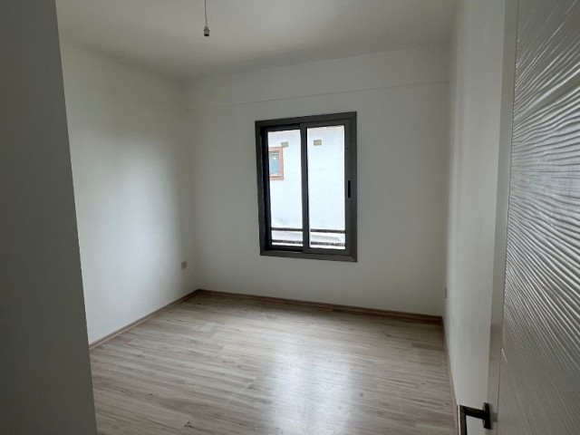 2+1 flat with sea view for sale in Kyrenia Ozanköy