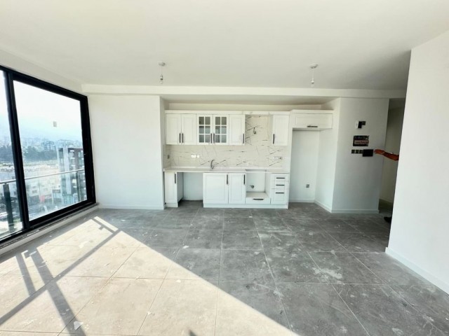 2+1 penthouse with sea view for sale in Kyrenia Lord palace area