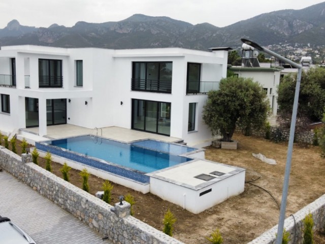 Brandneue 4+1-Villa zum Verkauf in Kyrenia Ozanköy