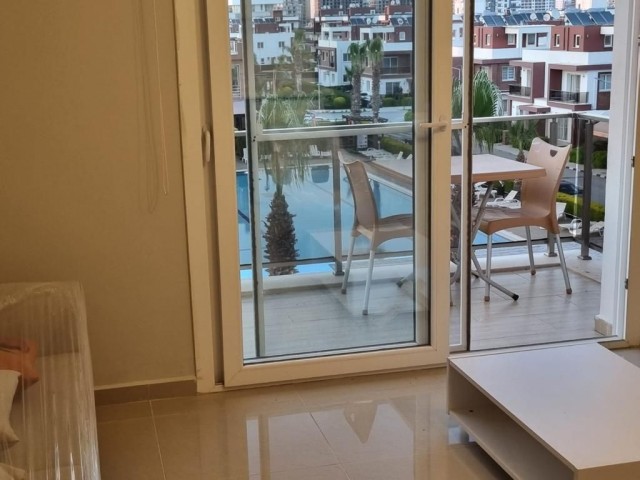 2+1 FLAT FOR SALE IN LONG BEACH, THE HEART OF THE pier, 5 MINUTES FROM THE SEA WITH POOL