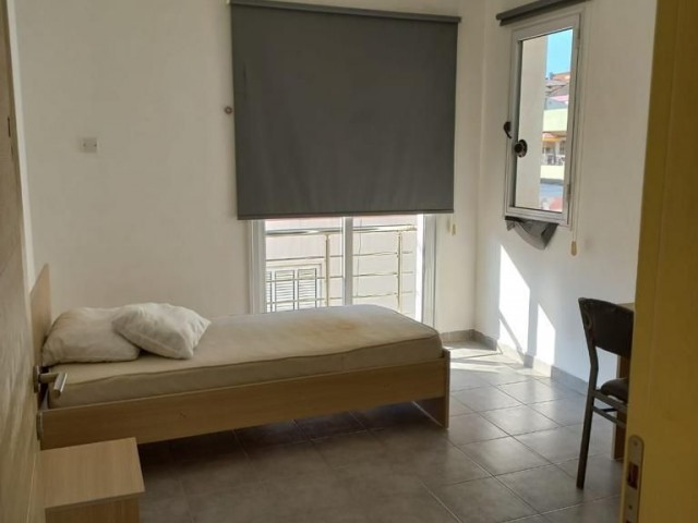 2+1 FLATS FOR RENT IN CENTRAL LOCATION, 10 MINUTES FROM THE EAU