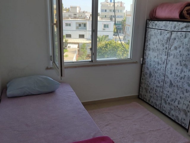 FULLY FURNISHED SPACIOUS 2+1 FLAT IN THE CENTER OF MAGUSA