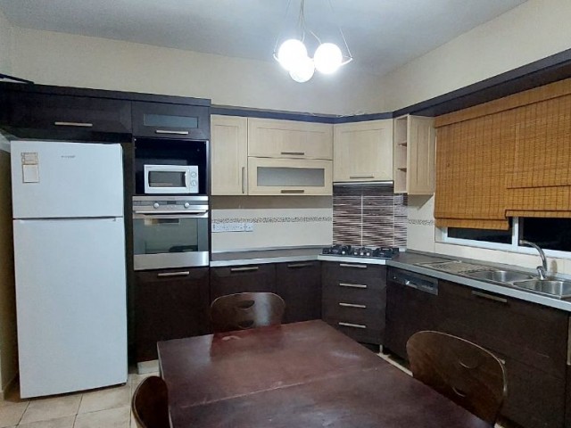 SPACIOUS FULLY FURNISHED 3+1 FLAT SUITABLE FOR FAMILY LIFE IN FAMAGUSTA CENTER CLOSE TO ONDER SHOPPING MALL