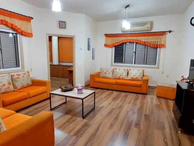 SPACIOUS FULLY FURNISHED 3+1 FLAT SUITABLE FOR FAMILY LIFE IN FAMAGUSTA CENTER CLOSE TO ONDER SHOPPING MALL