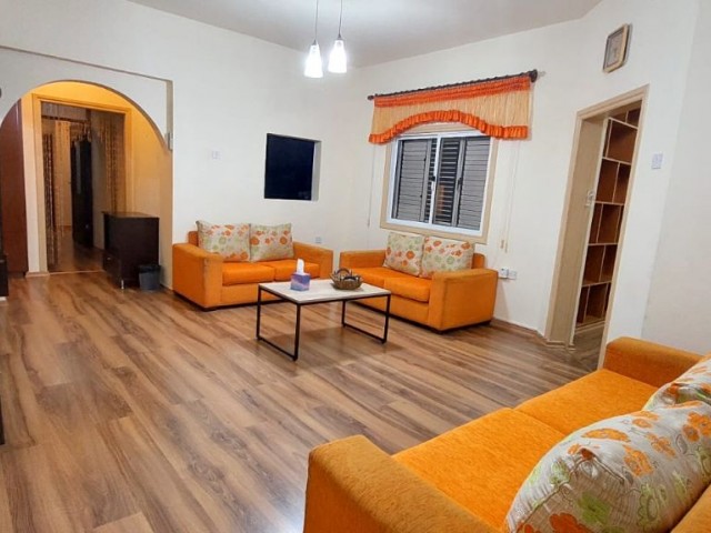 SPACIOUS FULLY FURNISHED 3+1 FLAT SUITABLE FOR FAMILY LIFE IN FAMAGUSTA CENTER CLOSE TO ONDER SHOPPING MALL