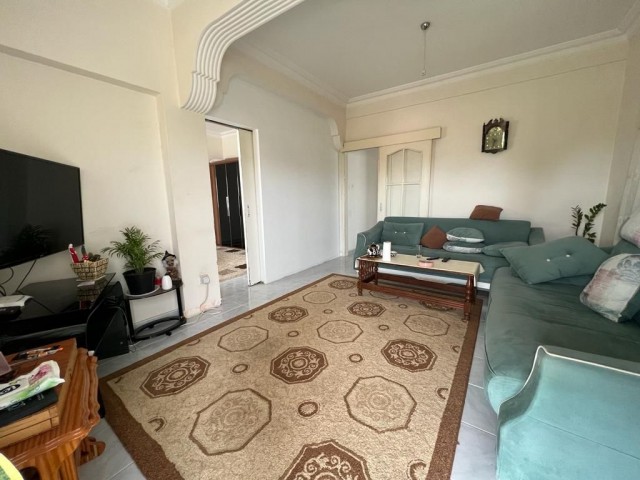 BARGAIN FOR SALE FULLY FURNISHED 2+1 FLAT SUITABLE FOR FAMILY LIFE