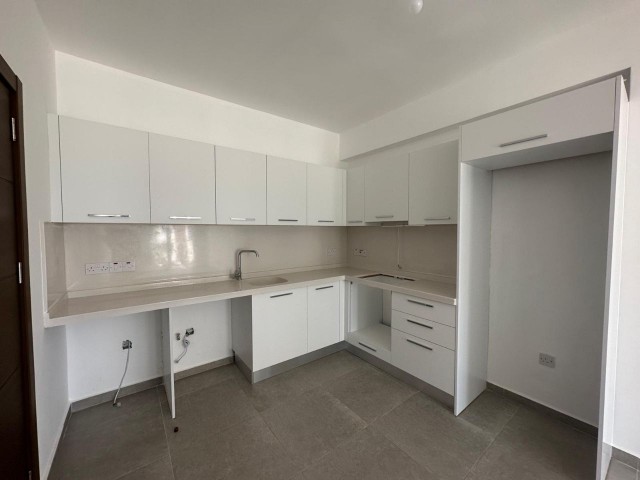 NEW 2+1 FLAT WITH COMMERCIAL PERMIT FOR SALE WITH WALKING DISTANCE TO EVERYWHERE!!