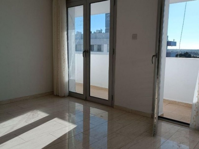CLEAN 2+1 FLAT FOR SALE IN A CENTRAL LOCATION