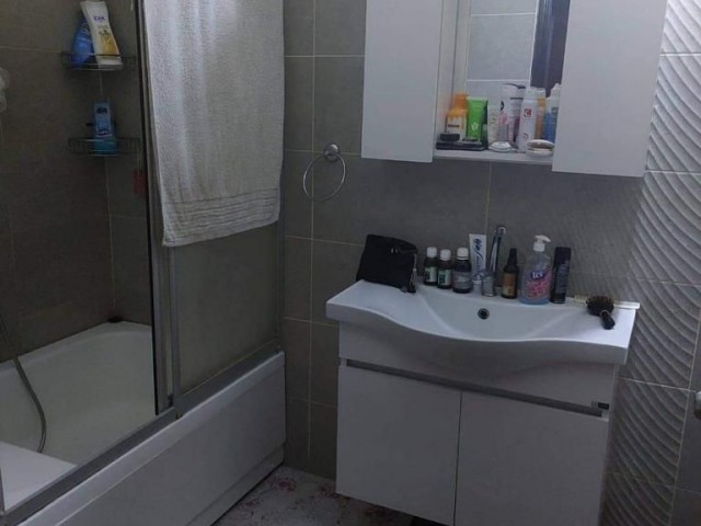 3+1 FLAT FOR SALE IN FAMAGUSA CENTER WITHOUT RENOVATION