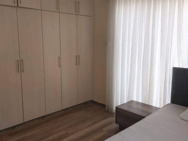 3+1 FLAT FOR SALE IN FAMAGUSA CENTER WITHOUT RENOVATION