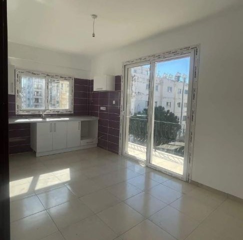 2+1 FLAT FOR RENT IN CENTRAL LOCATION