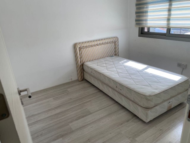 TÜRKISCHE KOCANNLI 2+1 WOHNUNG ZUM VERKAUF IN KÜÇÜKKAYMALI, NIKOSIA