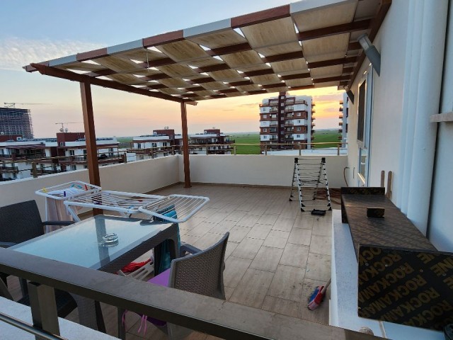 LONG BEACH PENTHOUSE STUDIO WOHNUNG ZU VERMIETEN.!